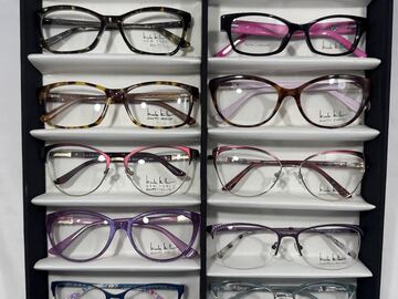 Selling with online payment: 12 Nicole Miller frames. $19 each. $228 total + shipping= $241 