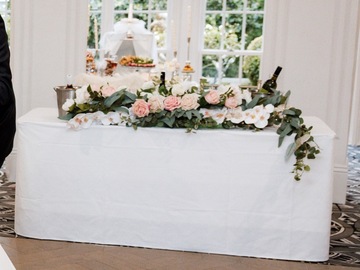 Selling: Bridal table and centre pieces