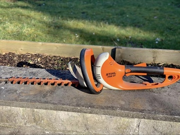 À vendre: Taille haies stilhl