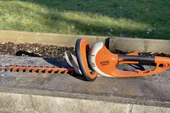 À vendre: Taille haies stilhl