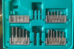 À vendre: Coffret à tarauds