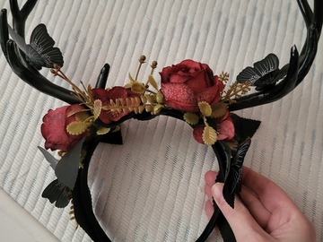 Selling with online payment: 2 Antler Crowns