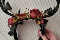 Selling with online payment: 2 Antler Crowns