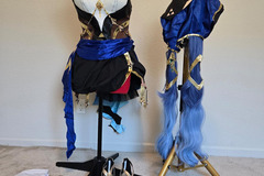 Selling with online payment: Retired Genshin Impact Size L DokiDoki SR Layla Full Cosplay
