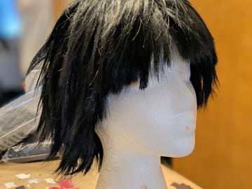 Selling with online payment: Short thick layered black wig