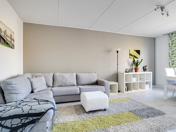 Annetaan vuokralle: Furnished 49,5 m² apartment in Matinkylä (10 min metro to Aalto)