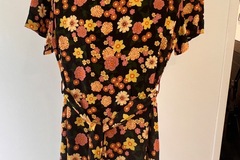 Selling: Shift dress with belt. Olive green/black/autumnal floral print 