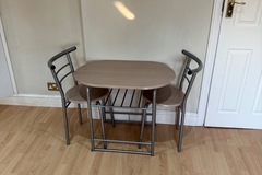Room Available: Large En-suite Loft Room | Male | West London