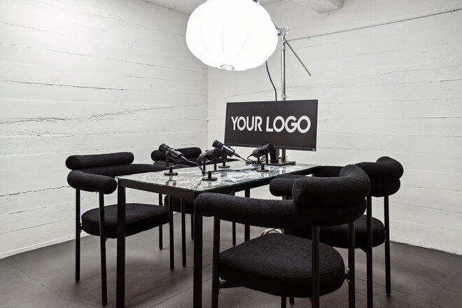 4 Guest Table podcast Set