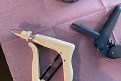 Gebruikte apparatuur: Composiet pistolen 5 x Dentsply en Clearfil PLT