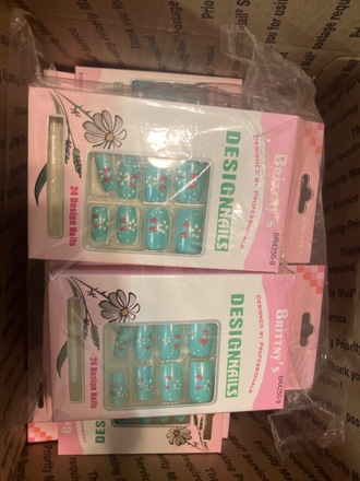 200pcs Nails Sets (NO GLUE) Assorted Styles