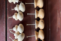 À vendre: Boutons de tiroirs en bois 