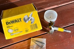 À vendre: Foret 68 mm Dewalt