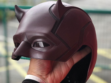 Selling with online payment: Daredevil cowl, Netflix series, migranstudio