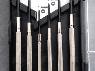À vendre: Coffret de tournevis de précision