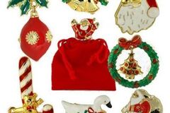 Bulk Lots: 200-- Christmas Pins-Assorted--$0.75 pcs