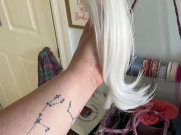 Selling with online payment: Ponytail Attachment - White