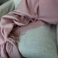Vente: Vends étole rose pâle : étole, châle ou écharpe.