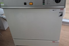 Gebruikte apparatuur: Miele 7881 thermodesinfector 