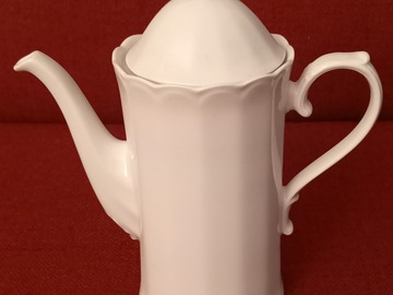 Vente: CAFETIERE BLANCHE 