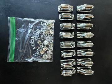 Selling with online payment: 16 Rogers Lugs 60s