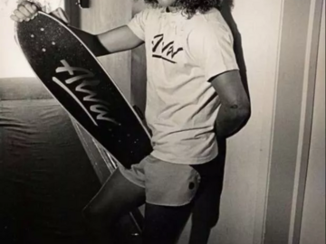 Selling with online payment: The Legendary Lost Double Alva (1 of 100) 1978 Tony Alva Complete