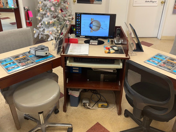 Selling with online payment: Wood Optical Desk