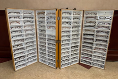 Selling with online payment: Frame Display Case