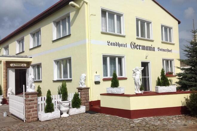 Mehrfamilienhaus, WG, Gewerbe Wohnheim zu verkaufen, verpachten, 