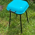 Vente: Petit barbecue neuf + sac de charbon de bois