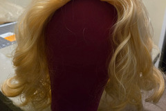 Selling with online payment: Medium blonde Arda Wig- Glinda