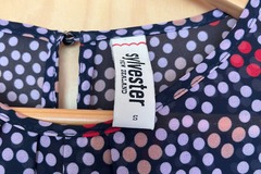 Selling: Beautiful Top Size S