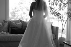 Selling: Karen Willis Holmes - Honor Veil 