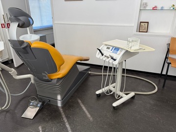 Gebruikte apparatuur: Sirona C4+ unit stoel met cart