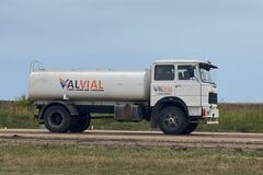 En alquiler: CAMION REGADOR DE AGUA 10.000LT