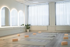 Luova keskus: Kaunis pilatesstudio esim. kuvauskäyttöön