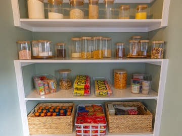 Wellness Session Packages: Let's Do This! Whole Home Declutter with Brittany