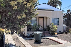 Daily Rentals: Redwood City CA,  Driveway For Rent To Camper Or RV up to 25 ft.