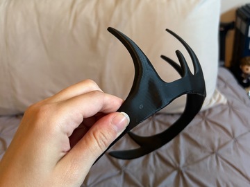 Selling with online payment: Lilith Hazbin Hotel 3D printed crown