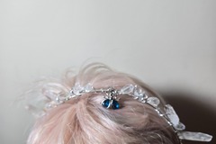 Selling with online payment: Fairy quartz crown with blue stone bug
