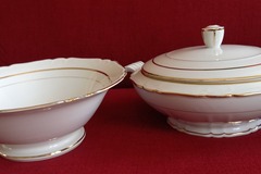 Vente: LOT SOUPIERE ET SALADIER