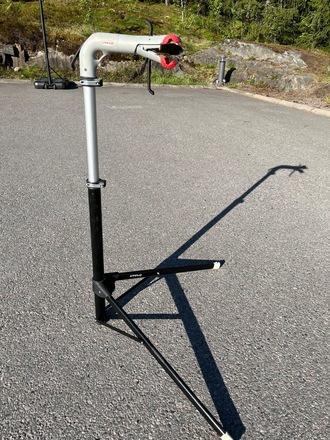 Polkupyörän huoltoteline