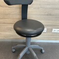 Gebruikte apparatuur: Werkstoel Sirona met rugleuning