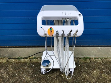 Nieuwe apparatuur: Dentale unit verrijdbaar zonder compressor