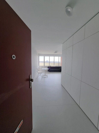 Tausche 33m2-Appartment (Le Corbusier-Haus, 9. Etage) in Berlin