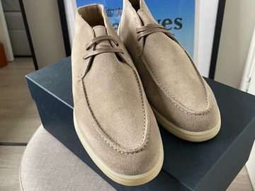 Selling with online payment: [EU] New Suitsupply taupe suede chukka boots, size US9\EU42