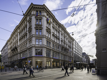 Renting out: Ylellistä toimitilaa Aleksanterinkadulta