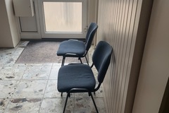 Gebruikte apparatuur: Gestoffeerde wachtkamerstoelen