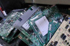 À vendre: tv en panne et les modules tv