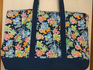 Selling with online payment: Lilly Pulitzer Mickey & Minnie Tote 